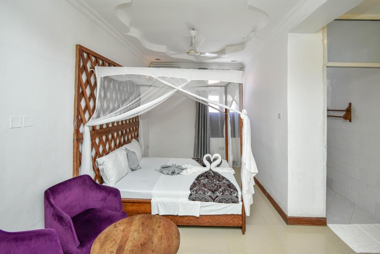 Kuti Hotel Stone Town Zanzibar Extérieur photo